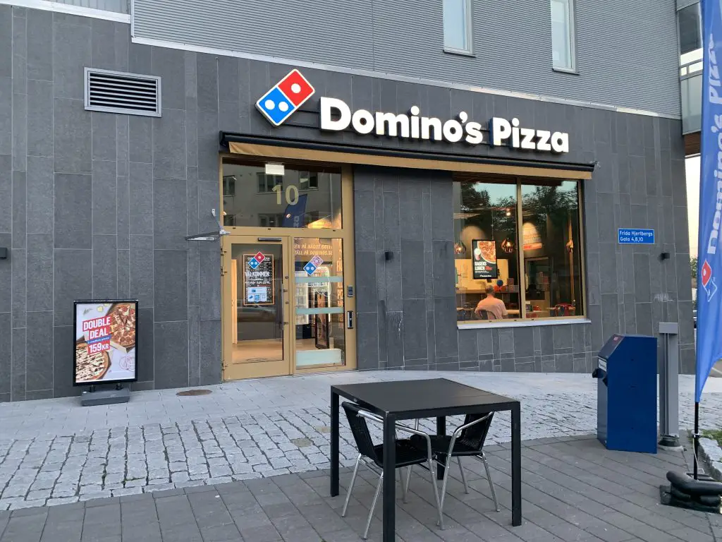 Domino Open and Close Hours